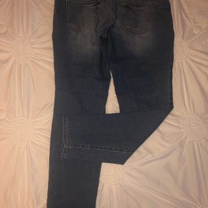 Maurice’s size XL-R stretchy jeggings
